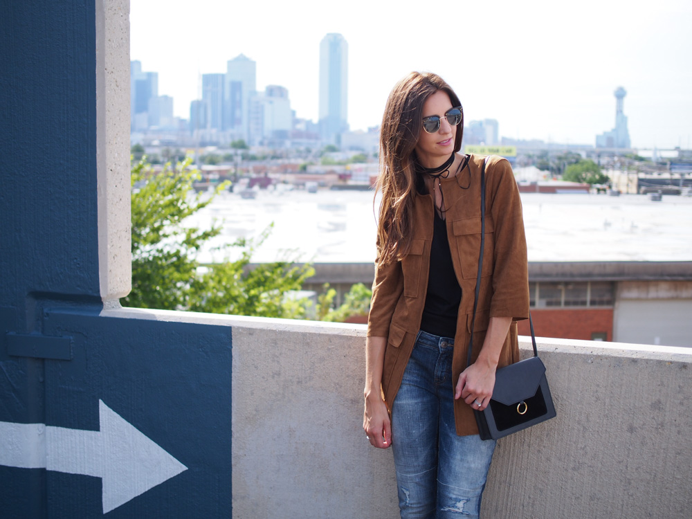 H&M suede coat dallas blogger How I am Meeting new people + this fabulous suede jacket